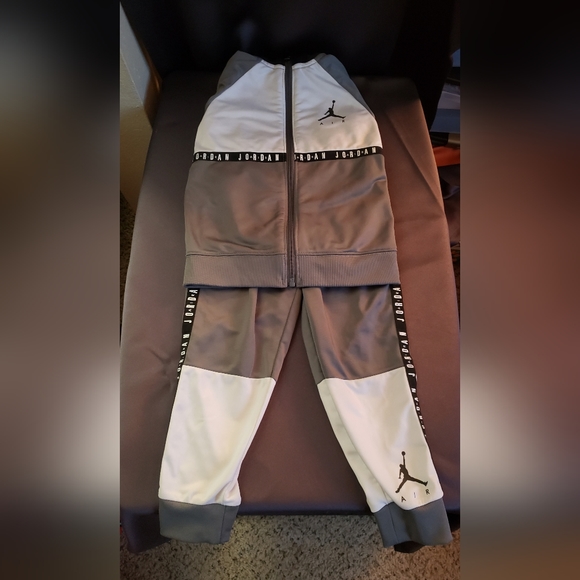 Jordan Other - Air Jordan Outfit..Medium 3-4Yrs